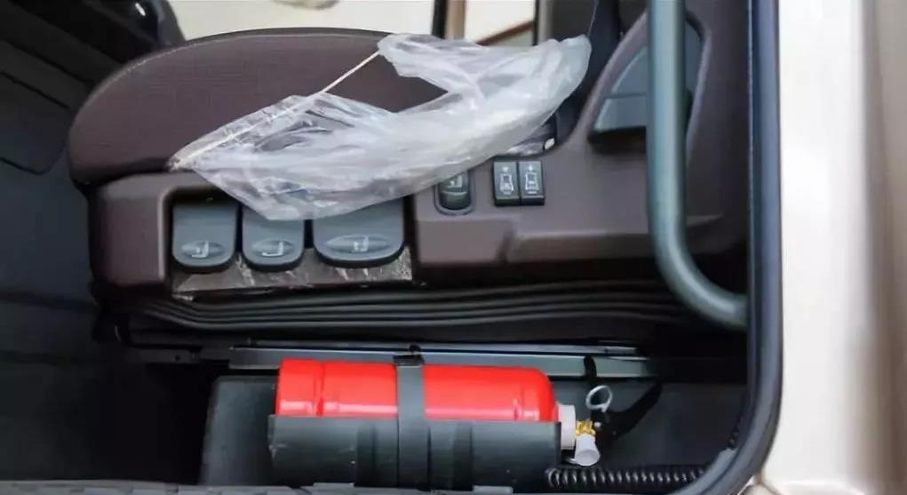 減震氣囊座椅出現(xiàn)之前的卡車座椅是怎樣的