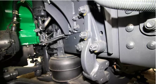 5空氣懸架的主要結(jié)構(gòu)組成及空氣懸架系統(tǒng)的5個(gè)優(yōu)點(diǎn)